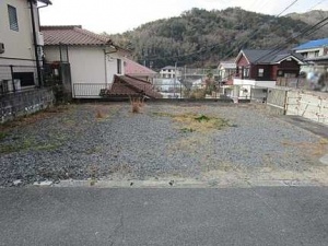 広島市東区中山新町一丁目