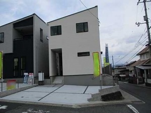広島市佐伯区薬師が丘二丁目