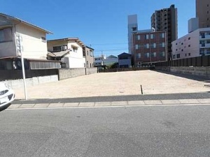 広島市佐伯区楽々園一丁目