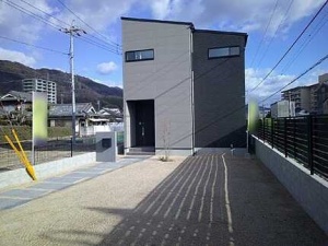 広島市安芸区中野二丁目