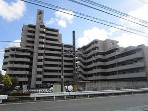 フローレンス八木駅前