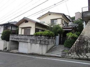 広島市東区牛田東三丁目