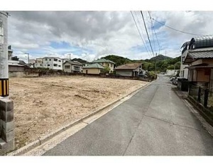 広島市佐伯区八幡東二丁目