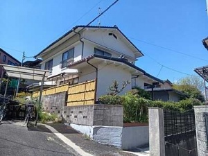 広島市東区牛田東三丁目