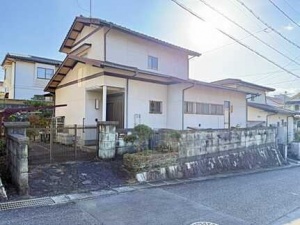 広島市安佐北区亀崎二丁目